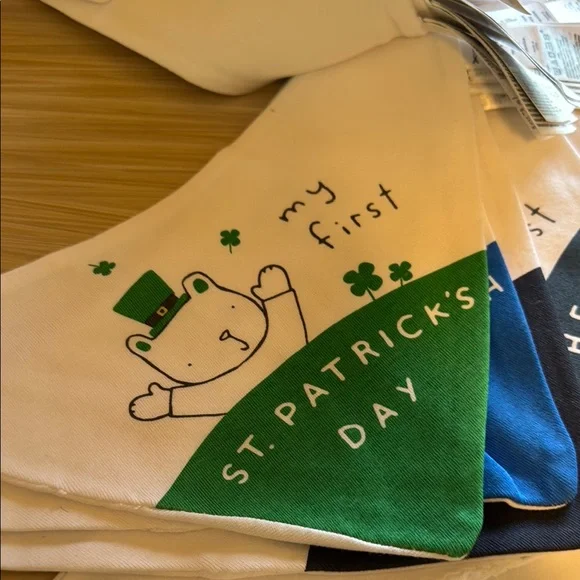 Colorful Holiday Baby Bandana Bib Set - Picture 9 of 14